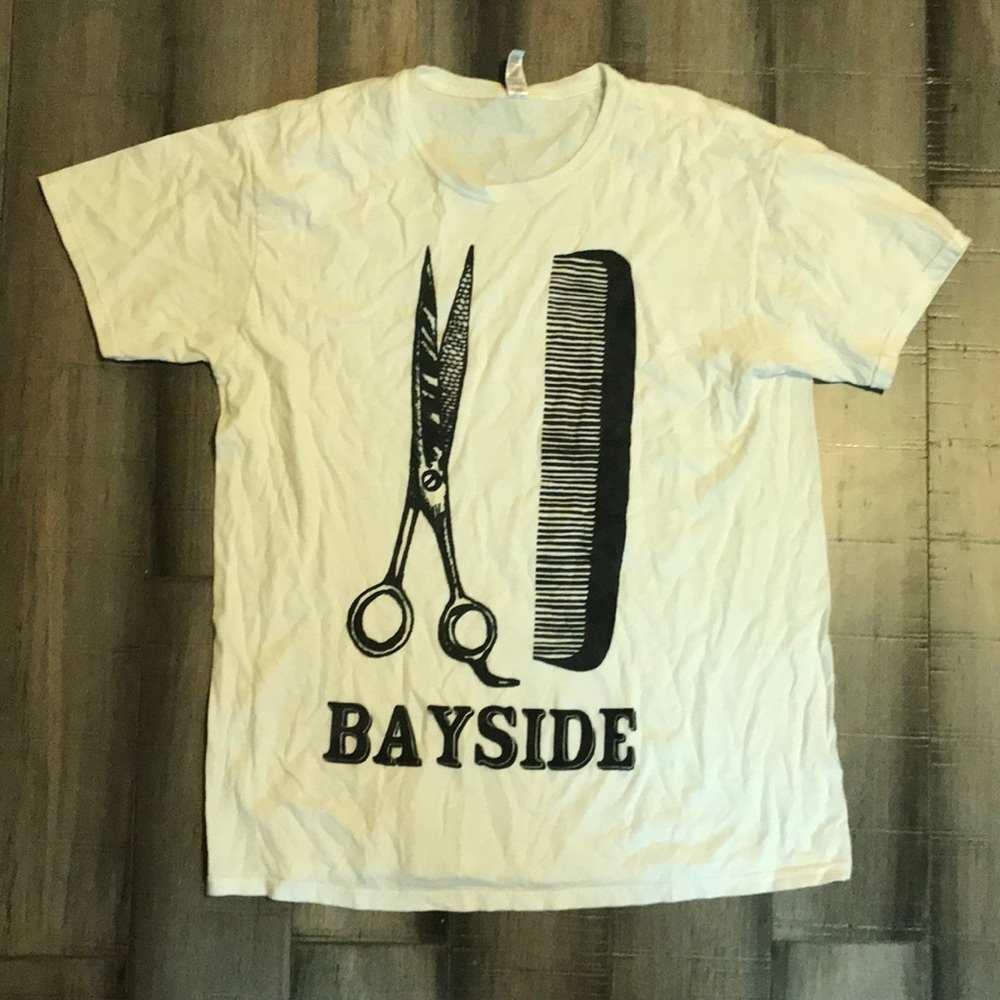 Bayside barbershop tee size L unisex